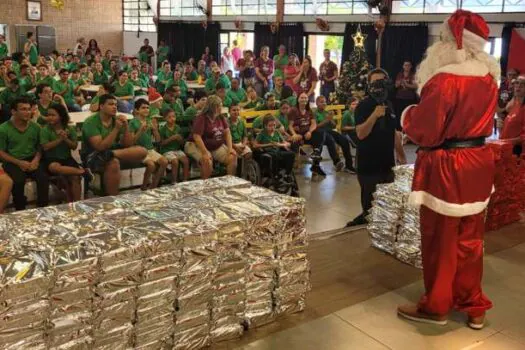 EcoNoroeste entrega presentes de Natal para mais de 800 crianças