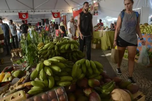 Rio Grande da Serra alerta sobre alteração de trecho na Feira de domingo