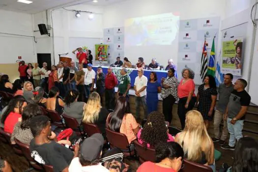 Fundação Florestan Fernandes forma 111 bolsistas do Programa Nosso Bairro Melhor