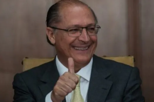 Alckmin testa negativo para covid-19