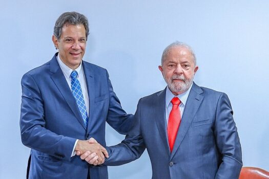 Temos divergências, mas confio ‘100%’, diz Lula sobre Haddad