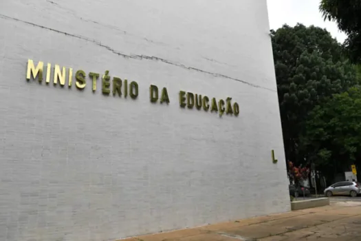 MEC autoriza mais vagas de direito e medicina em instituições privadas