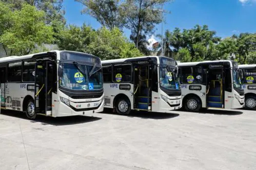 São Caetano renova frota do transporte com seis ônibus 0 km, acessíveis, com ar-condicionado e wi-fi