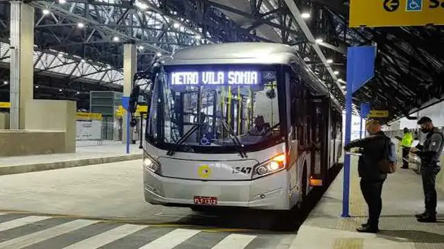 onibus-linha-amarela