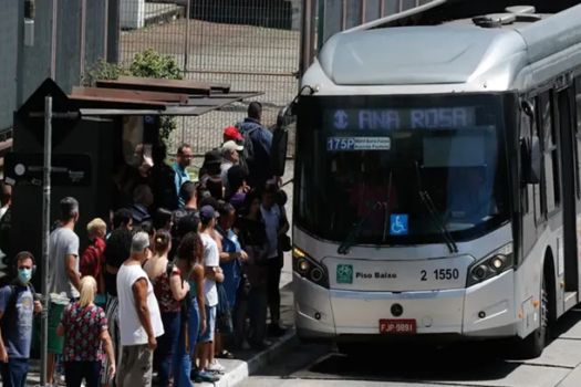 Domingão Tarifa Zero dá gratuidade a 3 milhões de passageiros no pré-Carnaval