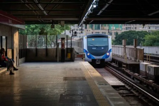 Metrô terá operação ininterrupta no Réveillon