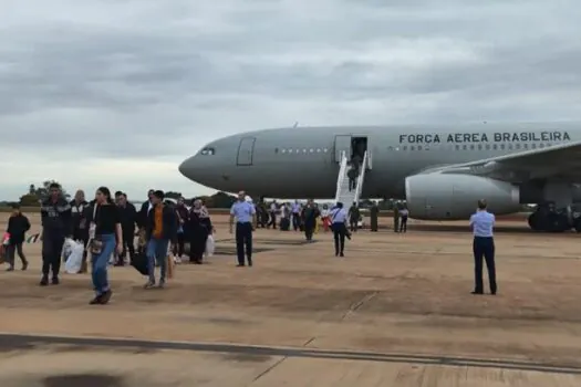 Terceiro grupo de repatriados vindos de Gaza chega ao Brasil