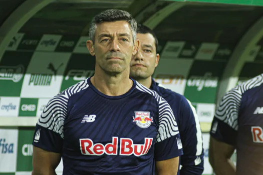 Red Bull Bragantino anuncia renovação de contrato do técnico Pedro Caixinha por dois anos