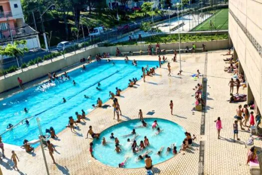 Piscinas da Prefeitura de SP são opção para fugir do calor