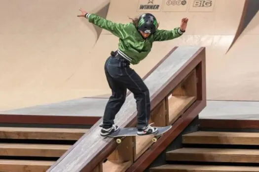 Rayssa Leal se classifica à final do Mundial de skate street no Japão