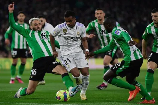 Real Madrid empata com o Betis no Campeonato Espanhol