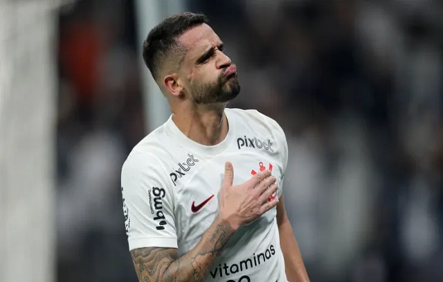 Corinthians inicia reformulação para a temporada 2024 e 4 jogadores não terão contrato renovado
