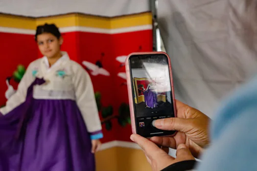 Bom Retiro terá desfile de roupa tradicional coreana percorrendo ruas do bairro neste sábado, 23