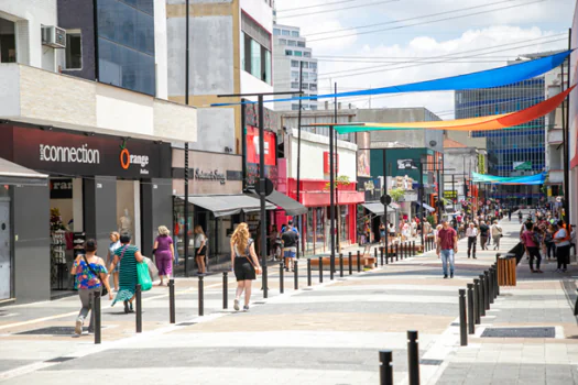 Auricchio entrega a nova Rua Santa Catarina, no Centro de São Caetano