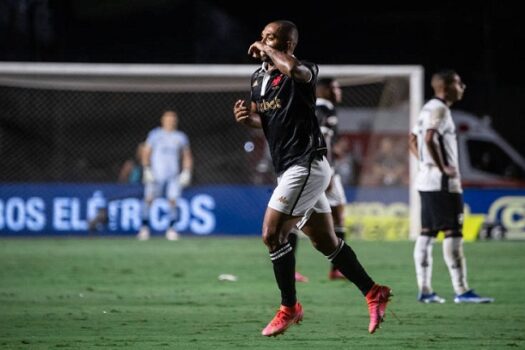 Globo aguarda possível queda de Vasco ou Santos para renovar contrato da Série B do Brasileirão