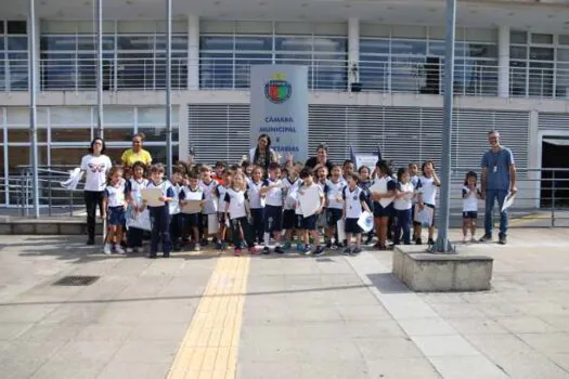 Câmara de São Caetano recebe visita dos alunos da Escola Fortunato Ricci