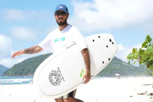 Filipe Toledo anuncia o lançamento de primeira prancha 100% reciclável do mundo