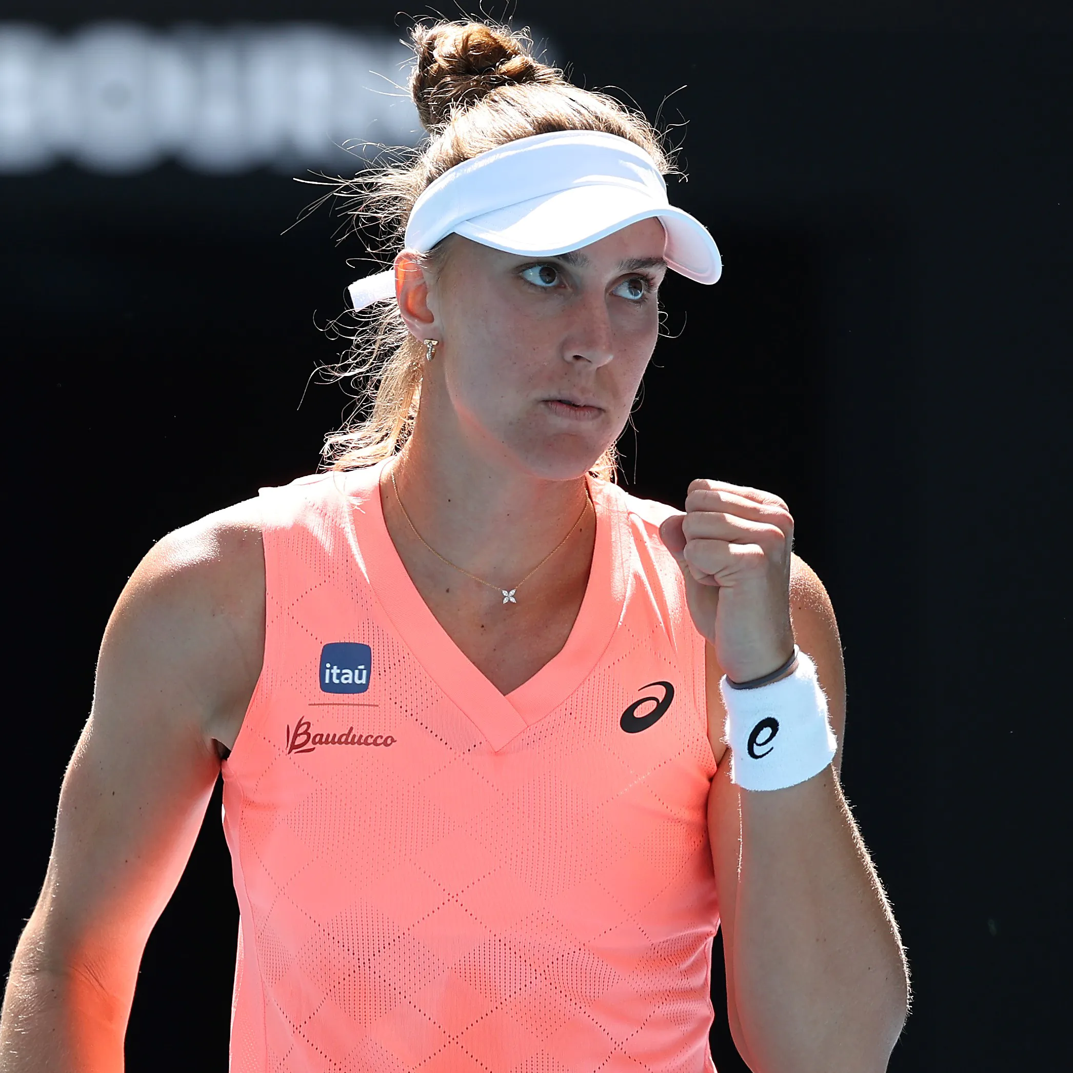 Bia Haddad Maia durante partida no Australian Open