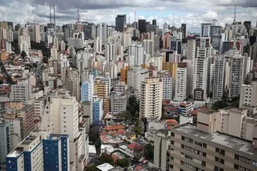 Aluguel residencial sobe 3 vezes mais que a inflação em 2023, segundo FipeZap