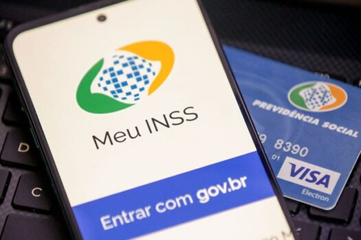 INSS começa a pagar benefícios antecipados nesta quinta (6)