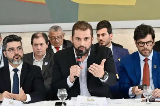 Presidente da Agência GABC participa do lançamento da nova política industrial brasileira