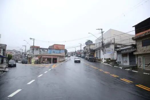 Mauá avança na recuperação viária em importantes avenidas e rua do Jardim Esperança