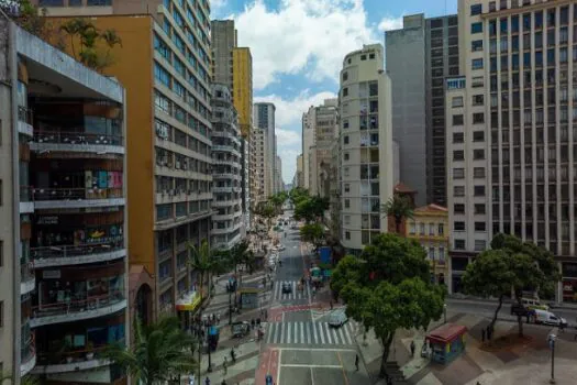 Avenida São João fecha para carros e abre só para pedestres e ciclistas neste domingo (21)