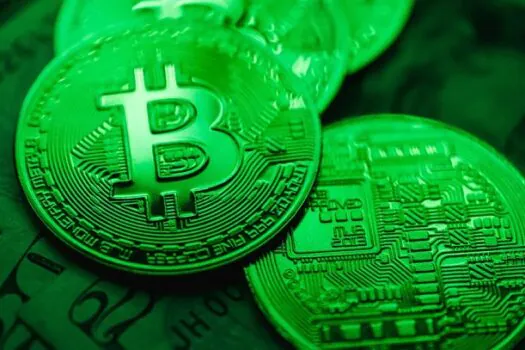 Bitcoin está no início do ciclo de alta e deve subir mais em 2024, dizem especialistas