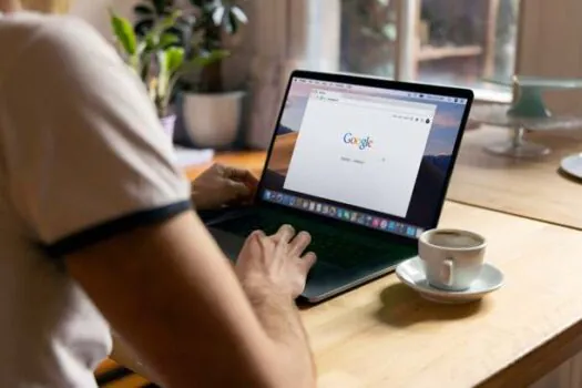 Google Chrome começa a restringir cookies de terceiros neste ano