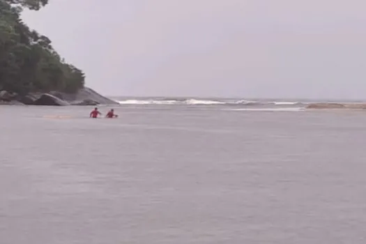 Bombeiros encontram corpo de jovem que sumiu ao tentar atravessar rio em Ubatuba