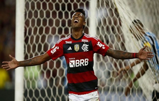 Flamengo anuncia renovação com Bruno Henrique até 2026