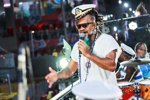 Carlinhos Brown estreia Camarote no Carnaval 2024, na Bahia