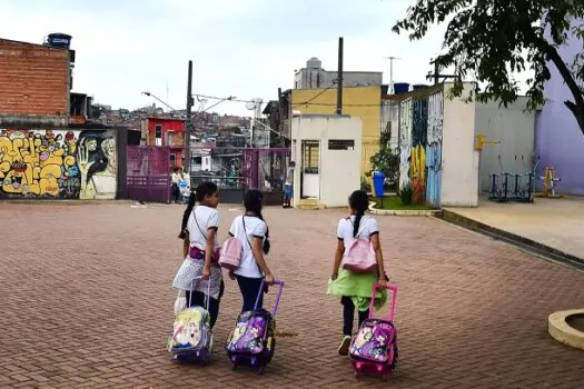 Lei prevê acesso da comunidade escolar à atenção psicossocial