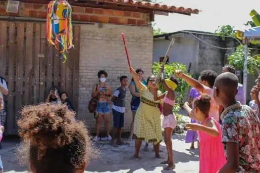 Projeto ensina cultura africana e afro-brasileira com brincadeiras