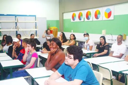 Diadema abre inscrições para a Educação de Jovens e Adultos