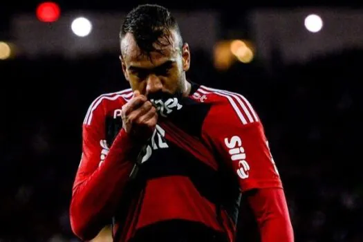 Flamengo confirma renovação do contrato do zagueiro Fabrício Bruno