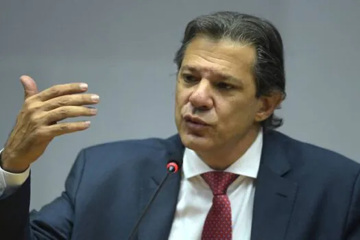 Haddad projeta perda de R$ 100 bi em 5 anos sem fim de benefícios para setor de eventos