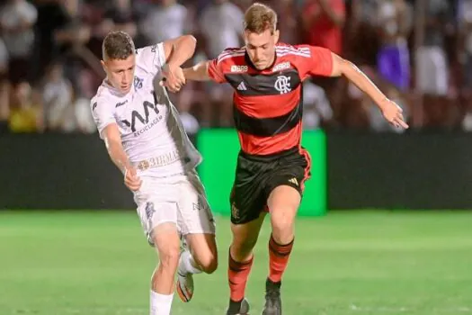 Flamengo elimina algoz do Palmeiras e avança nos pênaltis à semi da Copinha