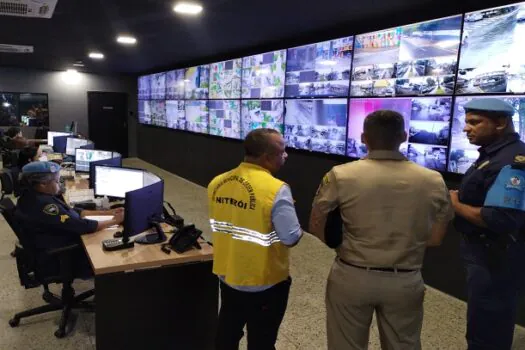 Gestores de segurança pública de Niterói (RJ) visitam Centro de Monitoramento de Diadema