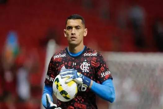 Goleiro Santos se despede do Flamengo e é confirmado como reforço do Fortaleza