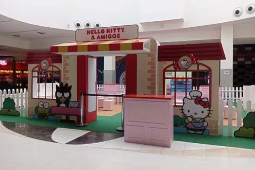 Encontro com a Hello Kitty no Grand Plaza