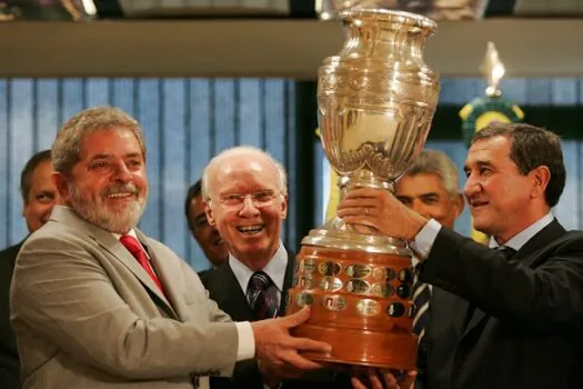 Lula decreta luto de três dias em homenagem a Zagallo