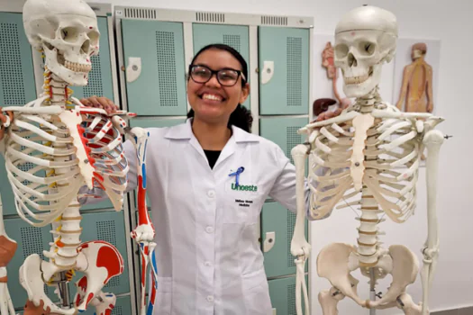 Unoeste oferece bolsas do Mais Médicos em Jaú e Guarujá