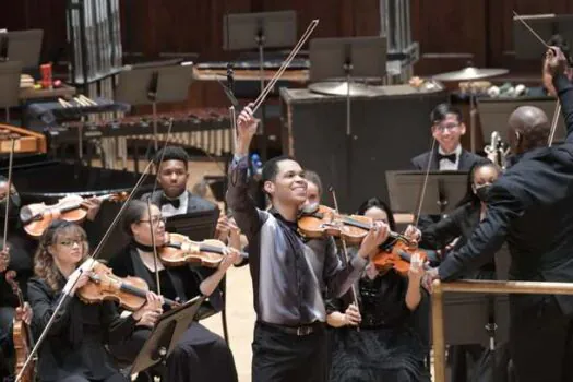 Da Mangueira para o mundo: violinista Nathan Amaral vence o Sphinx 2024