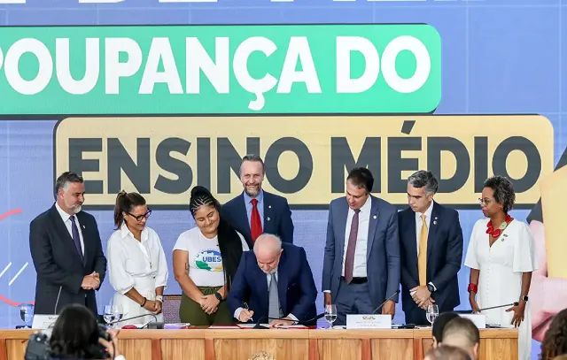 poupança-ensino-médio