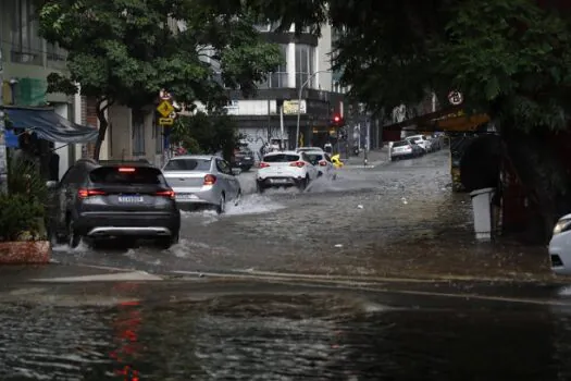 Em dia quente, chuva coloca cidade de SP em estado de atenção nesta quinta (18)