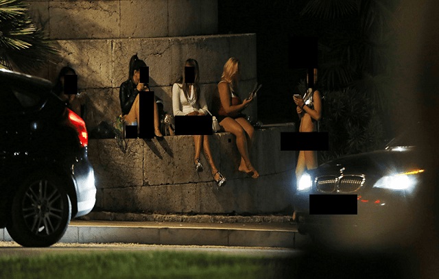 Brasileira acusada por comandar rede de prostituição será julgada na França