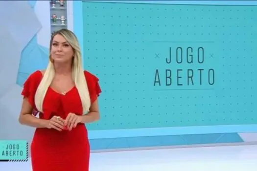 Renata Fan renova contrato com a Band e fica no Jogo Aberto até o fim de 2027