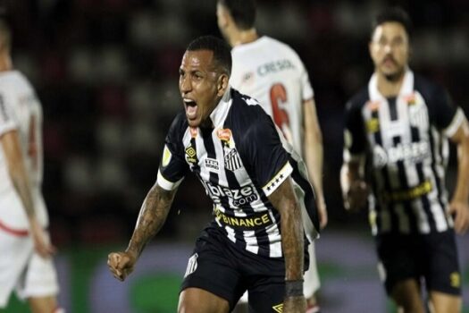 Otero marca golaço de voleio e Santos vence Botafogo-SP em estreia do Paulistão