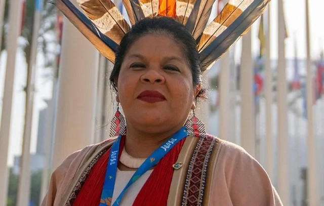 Ministra dos Povos Indígenas, Sonia Guajajara, passa mal e é internada em São Paulo